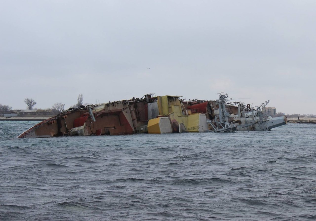 Затопленный корабль «Очаков» в Донузлаве