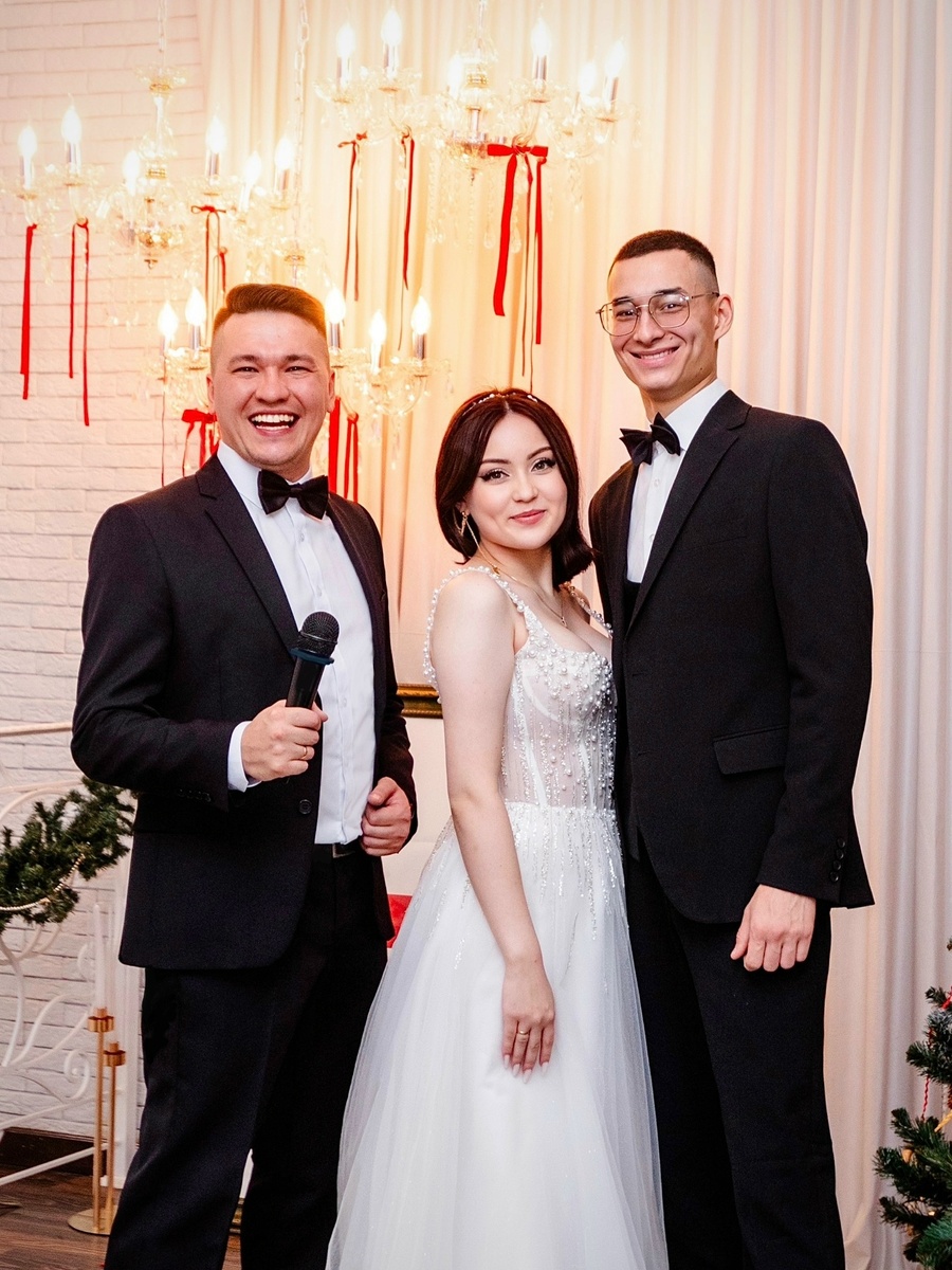 Ведущий тамада на свадьбу в Чебоксарах Андрей Рублев - это свадьба на драйве и веселе