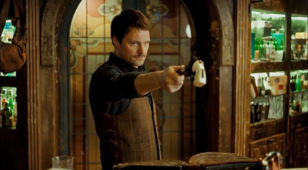 Кадр из сериала «Бар "Один звонок"» 