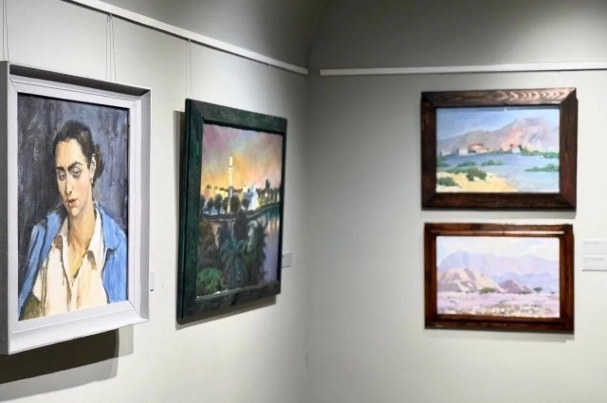    Персональная выставка художника Евгения Хлюнева открылась в Нижнем (6+)