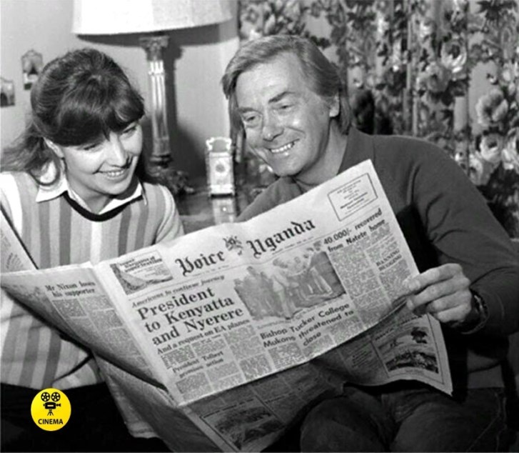 Актёры Ольга Остроумова и Анатолий Кузнецов во время гастролей советских артистов в дружественной Уганде.