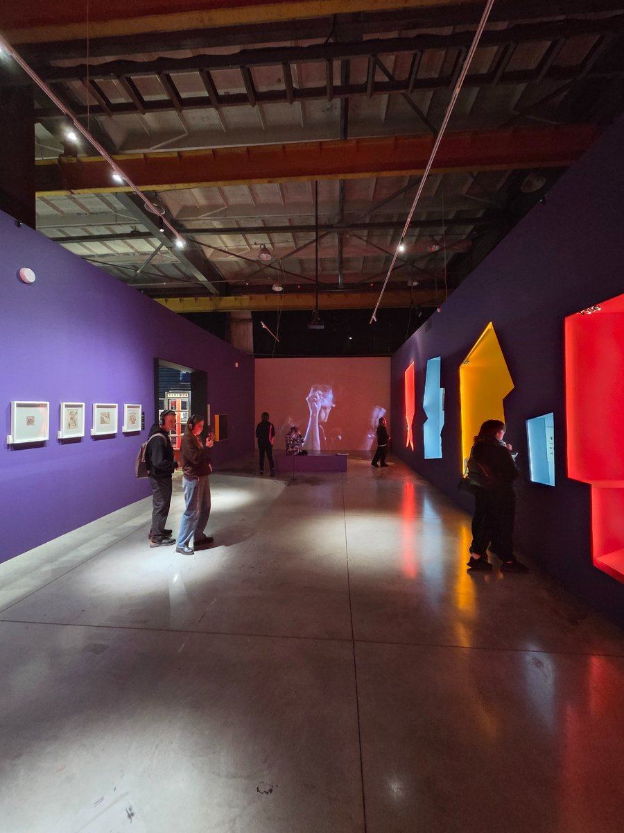 Общий вид шестого зала выставки "Стиль"