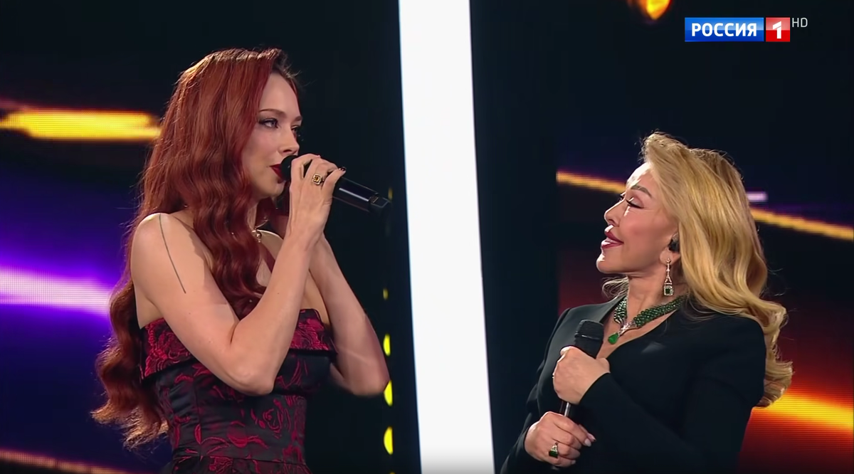 Любовь Успенская и Настасья Самбурская.