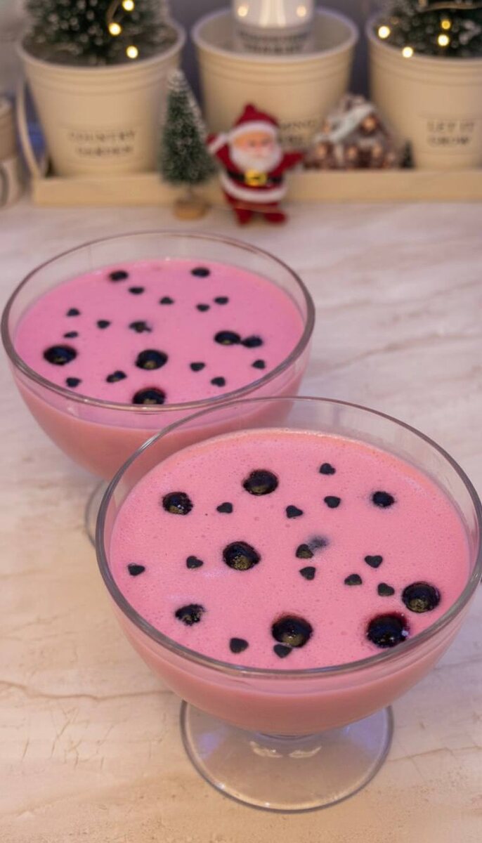 Желатиновый десерт с ягодами