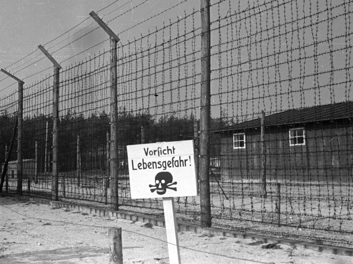    Проволочное ограждение нацистского концентрационного лагеря Майданек, лагеря смерти Третьего рейха на окраине польского города Люблин | © РИА Новости / Георгий Липскеров