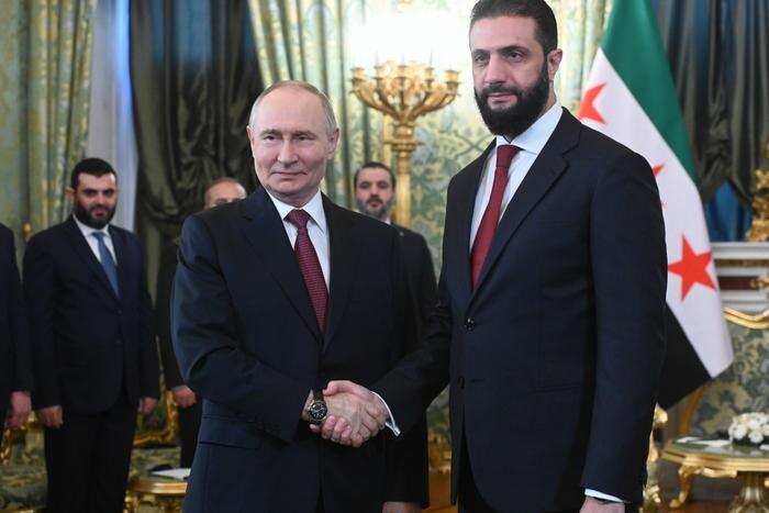 Путин и аш-Шараа в Кремле, 2025 г. Обложка © Life.ru