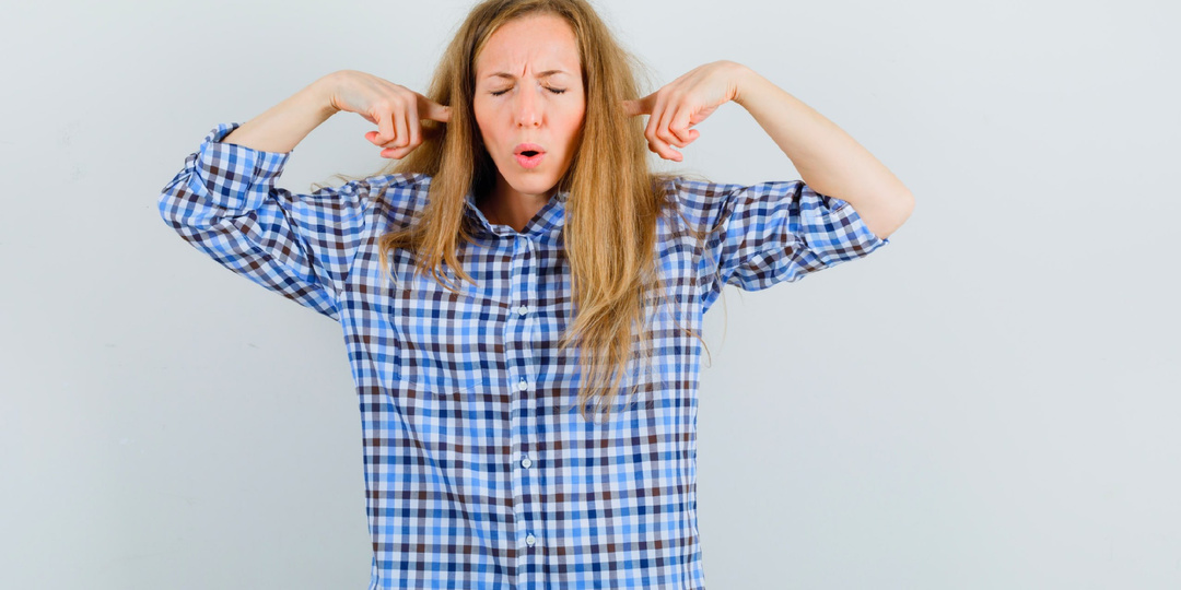 Лечить уши или проверять челюсть? Почему шум в голове не проходит после визита к ЛОРу, и причем тут нижнечелюстной сустав