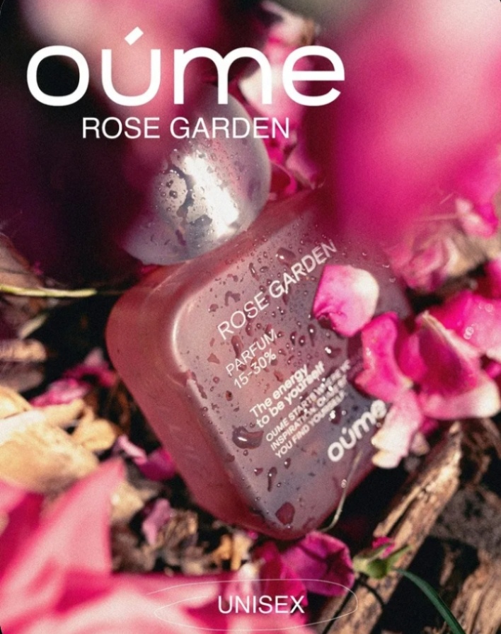 Позвольте себе роскошь чувств с Oume “Rose Garden” – эссенцией, переносящей в самое сердце благоухающего французского розария. Здесь каждая частица аромата – это дыхание лепестка, омытого утренней свежестью. Это не просто аромат, это ольфакторное приключение, окутанное аурой элегантности и изыска.