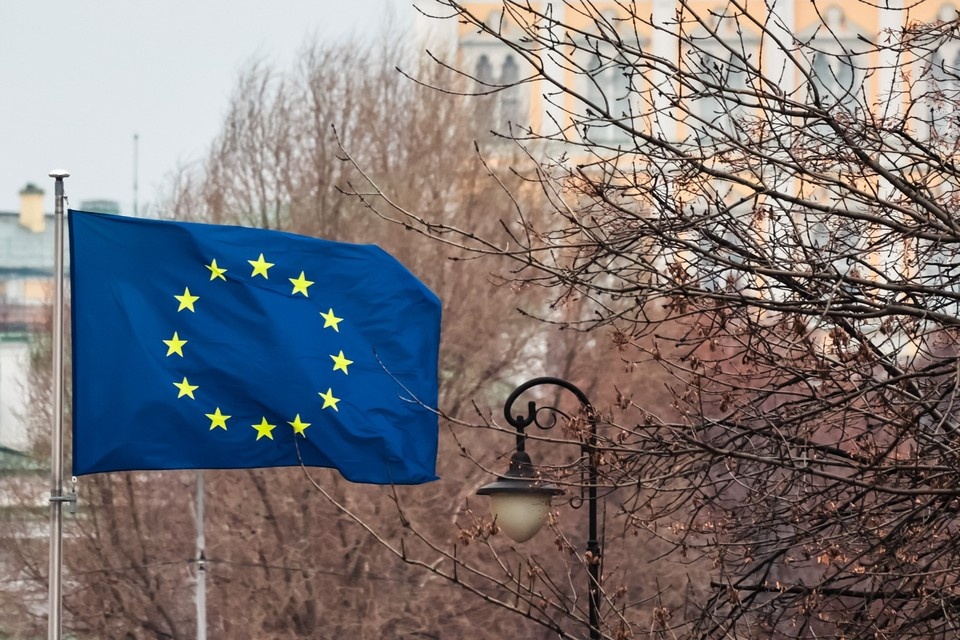    Публицист Хортон: Затягивание конфликта с Россией руками Киева навредит Западу GLOBAL LOOK PRESS