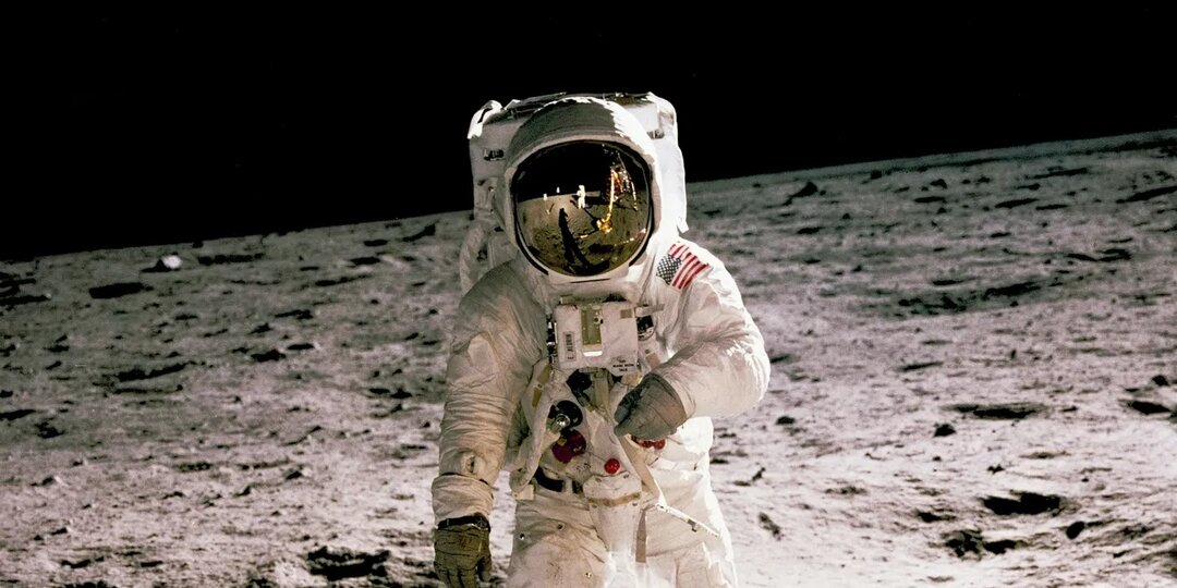 Назад к Луне: первый за полвека пилотируемый облет и что он значит для человечества