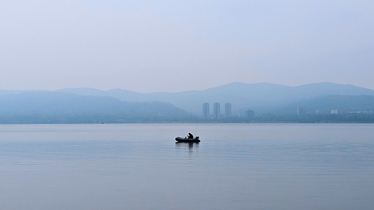 Обследование акватории в месте потенциального бурения с целью уточнения глубины дна, составления карты глубин, Приморский край, с. Де-Фриз, 2025 г.