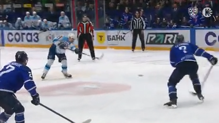 Аланов бросает.  фото: яндекс.