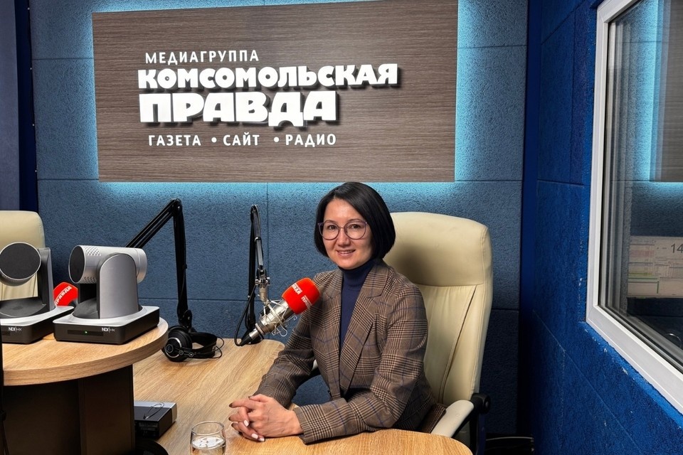    Врио министра спорта Самарской области Лидия Рогожинская в студии радио «Комсомольская правда» в Самаре Роман ГЕРАСЬКОВ