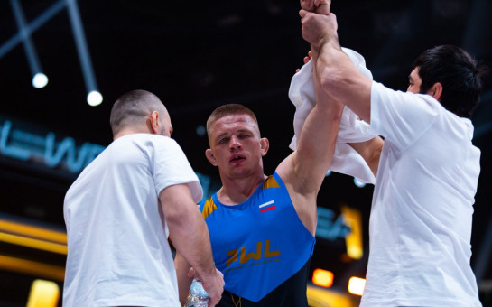    Фото Федерации спортивной борьбы России (@tigran_avanian)