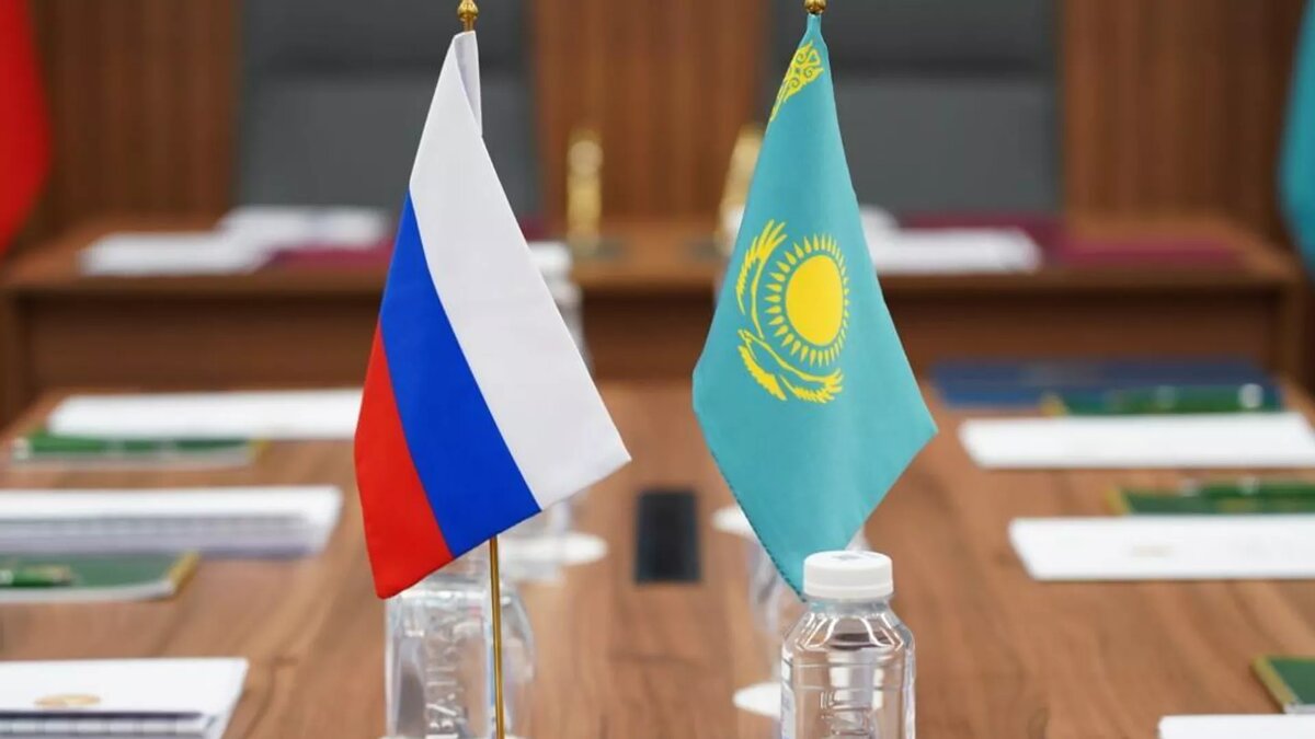 Протокольные настольные флажки / © Photo : министерство сельского хозяйства Казахстана
