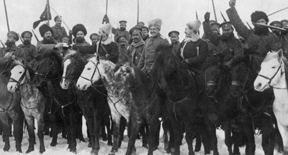 Их хоронили еще живых, с отрезанными ушами, носами и выколотыми глазами