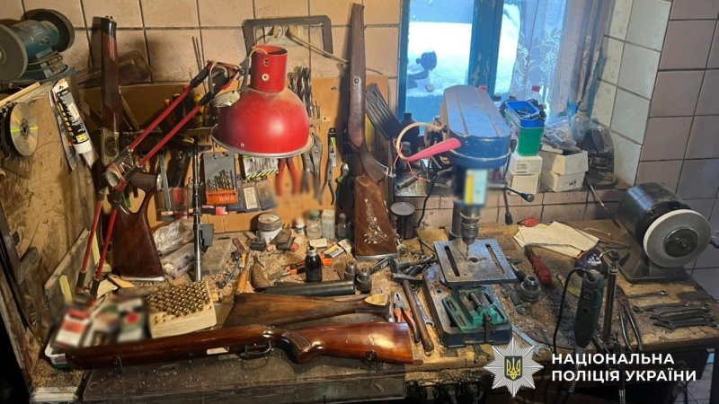    В Киевской области патрульные открыли огонь по вооружённому гранатой мужчине