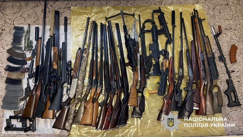    В Киевской области патрульные открыли огонь по вооружённому гранатой мужчине