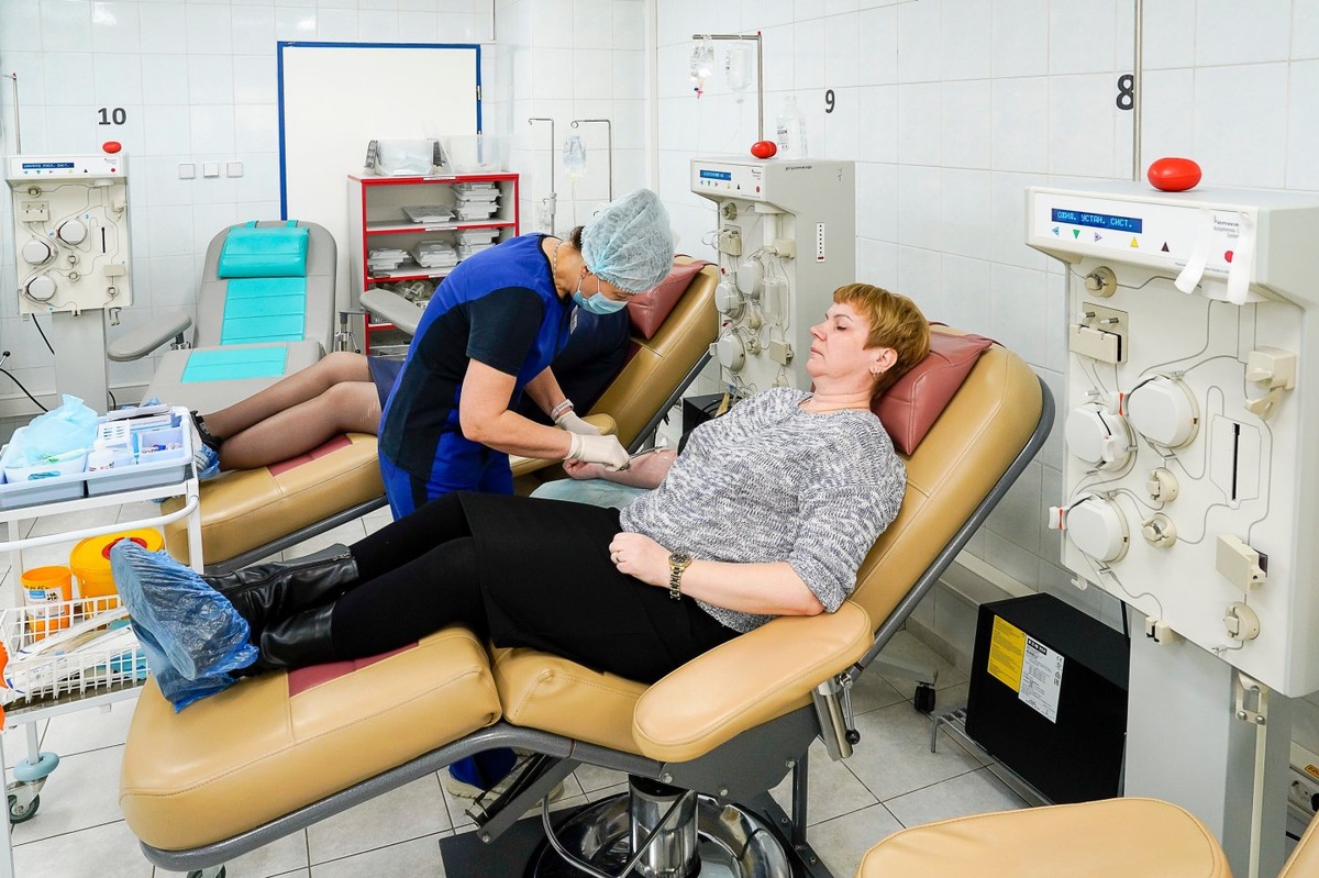    За год югорчане сдали почти 30 тысяч литров крови для спасения жизней