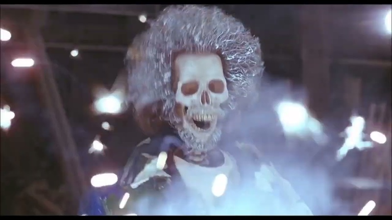 Это тоже своего рода короткое замыкание) Кадр из "Один дома"