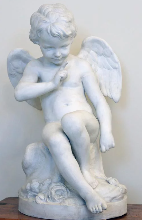 Статуэтка была похожа на эту. К сожалению, со временем она разбилась