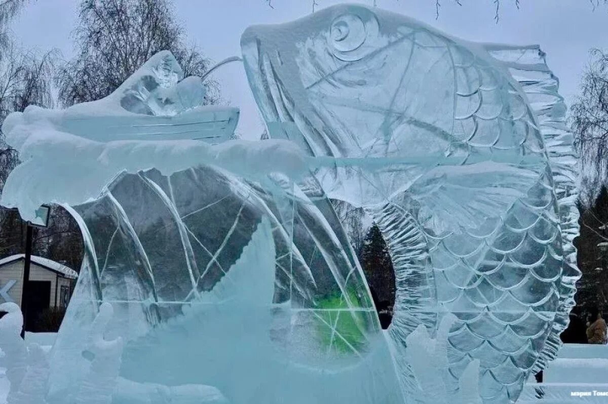    Скульптура «Рыбалка» победила на фестивале ледовых фигур в Томске
