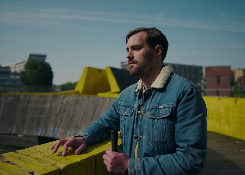 Листайте кадры.