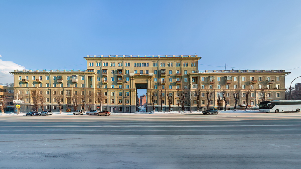 Дом по ул. Станиславского, 3. Новосибирск. Фотография - www.openmainphoto.ru