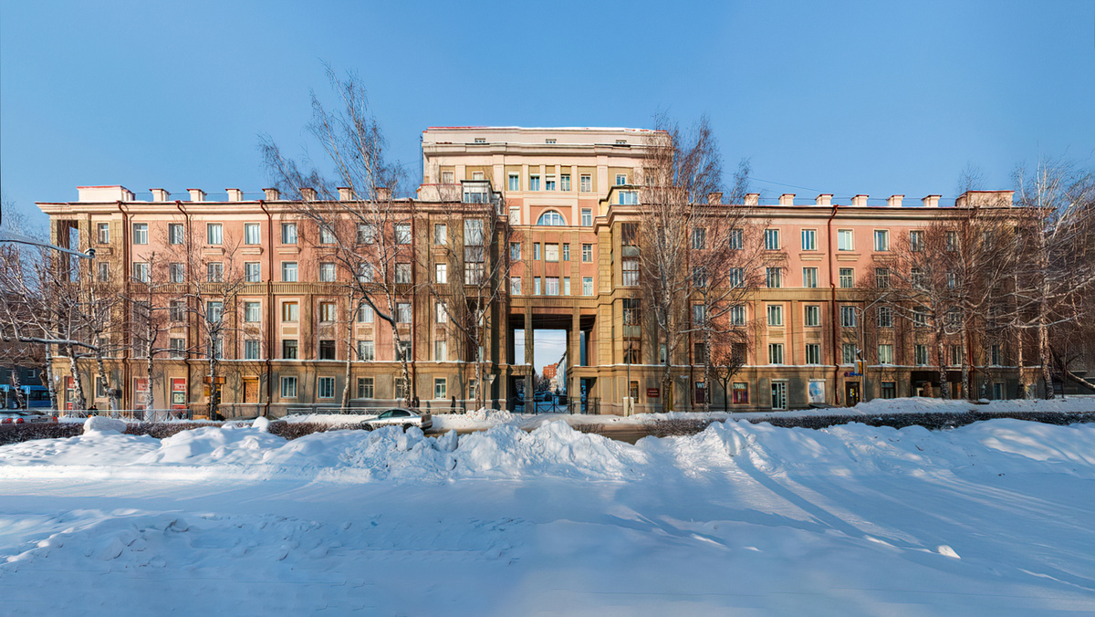 Дом по ул. Станиславского, 7. Новосибирск. Фотография - www.openmainphoto.ru