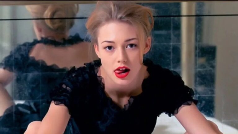 Оксана Акиньшина: Почему выбор звездной матери судят строже, чем выбор отцов?