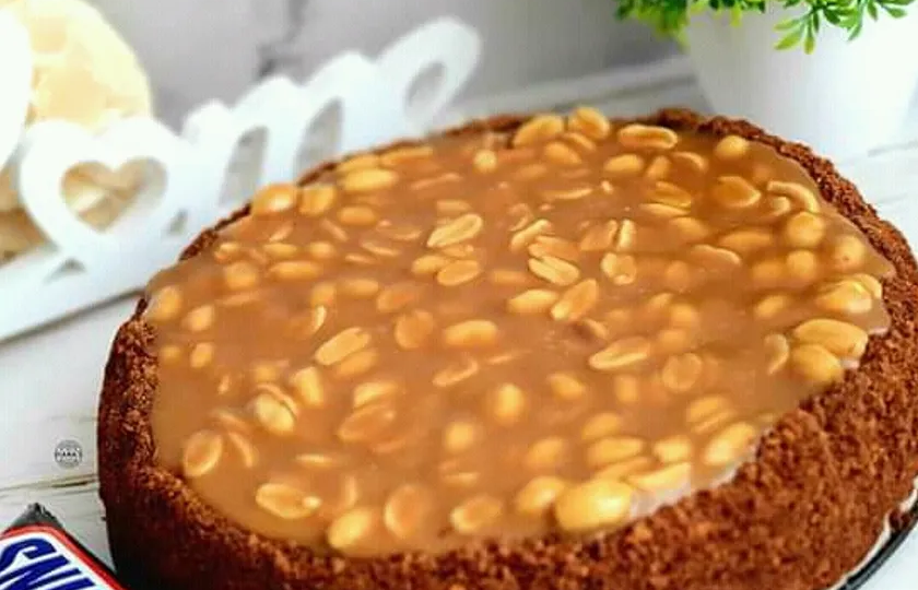 Чизкейк "Сникерс"