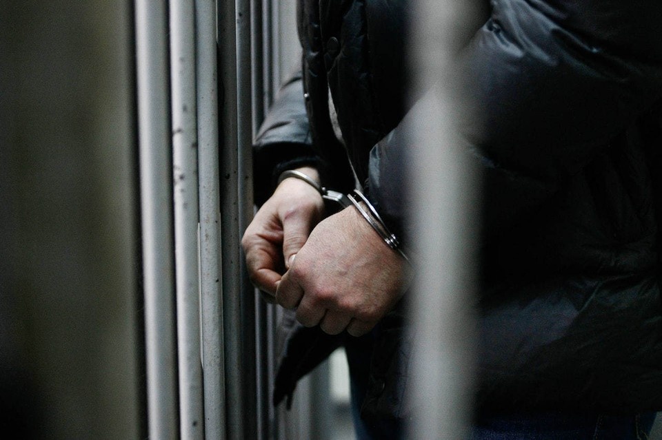    История начала распутываться в августе 2008 года, когда в лесополосе у трассы «Бугуруслан – Старокутлумбетово» были найдены тела двух местных жительниц Ольга ЮШКОВА