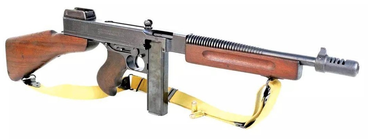 Питолет-пулемет М1928А1 - армейская версия.