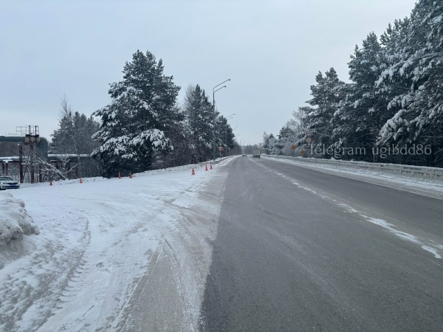    В Югре за минувшие сутки произошло пять ДТП: один человек погиб