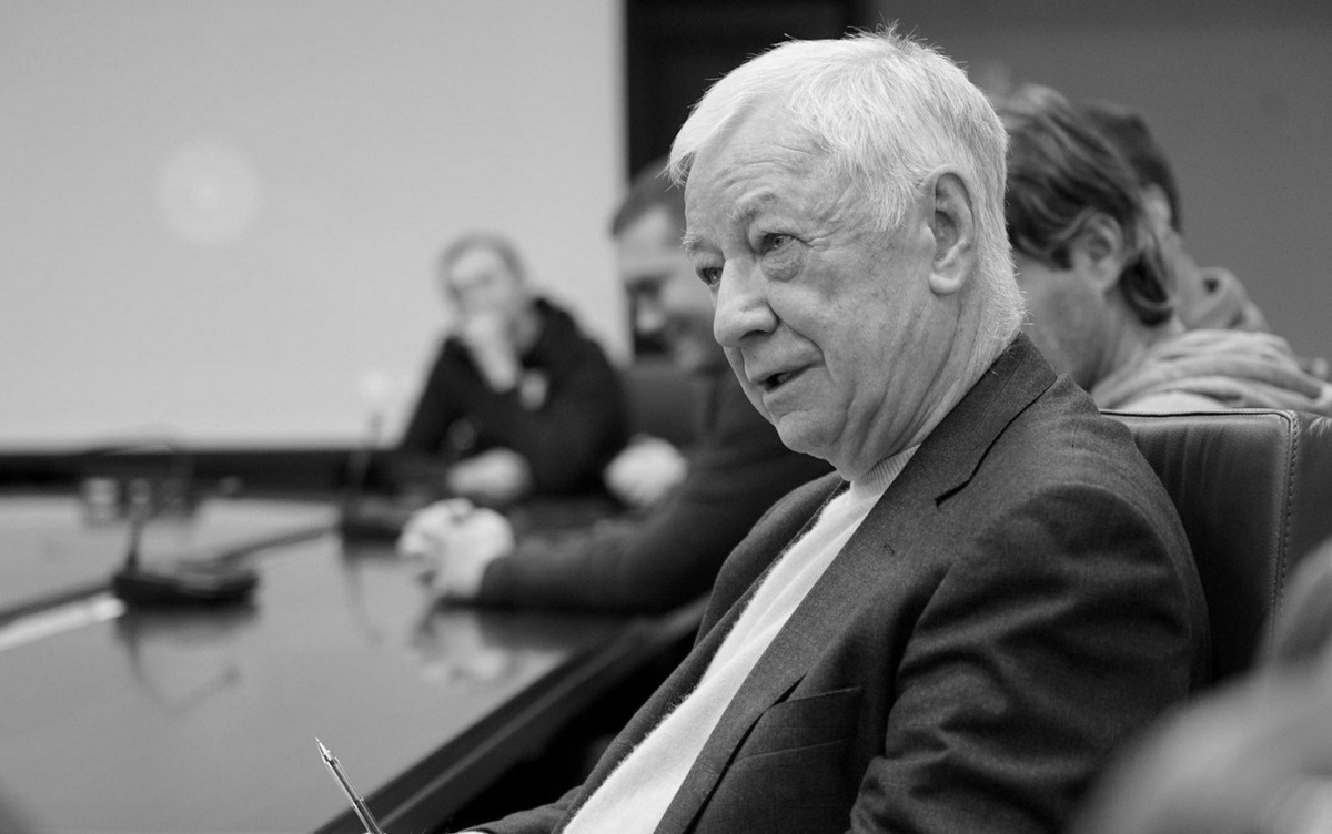    Скончался выступавший за ижевский «Зенит» экс-главный тренер сборной России по футболу Борис Игнатьев