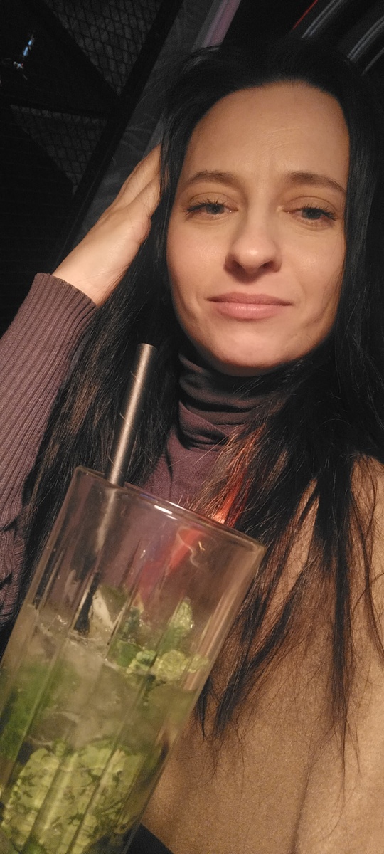 Тома автор канала 