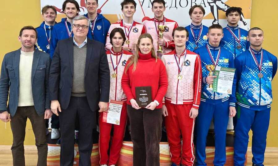 Курские рапиристы выиграли всероссийский турнир по фехтованию