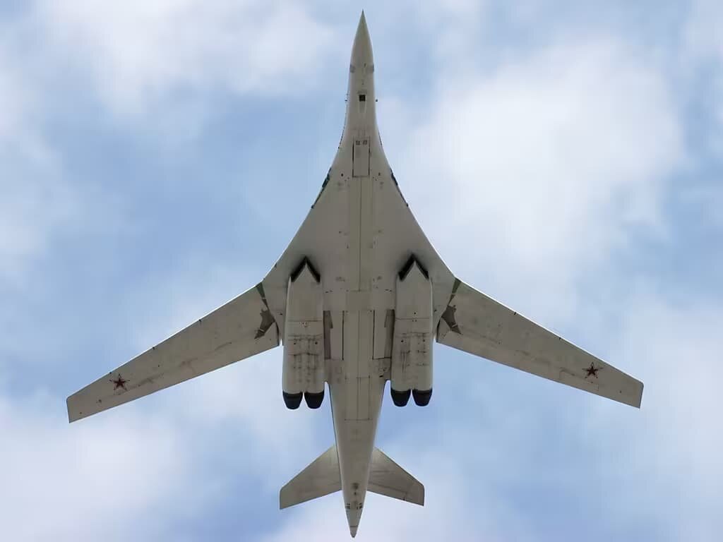   Ту-160
