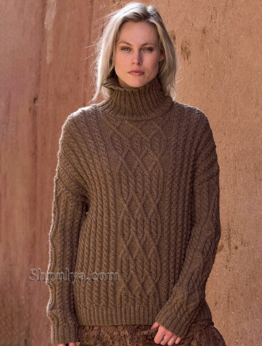 Пуловер с арановым узором: ромбами и «косами»