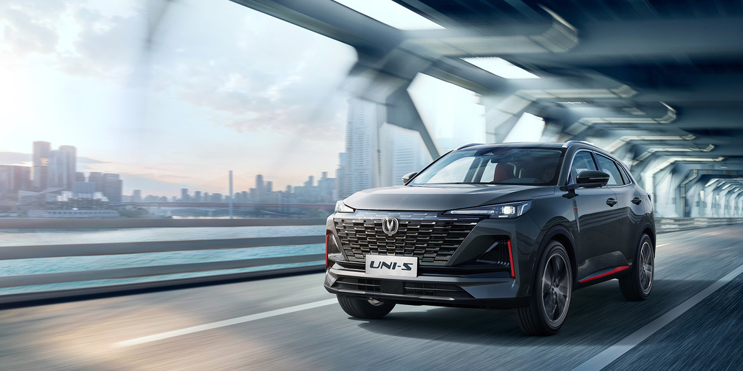 Changan Uni-S 2026: Космос за три миллиона или нарядная ловушка для хипстеров? Разбираем самый азартный кроссовер из КНР 🚀
