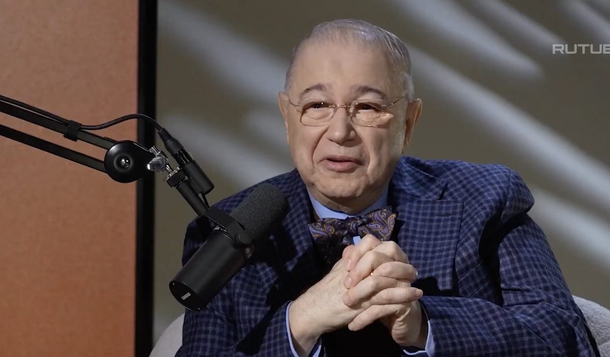    Евгений Петросян. Фото: Rutube / @РоманКостомаров-з7в