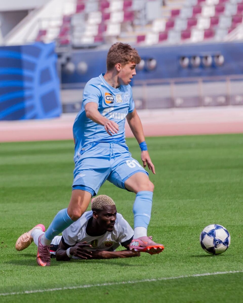    "Зенит". За месяц до "Балтики"Алексей Андрианов