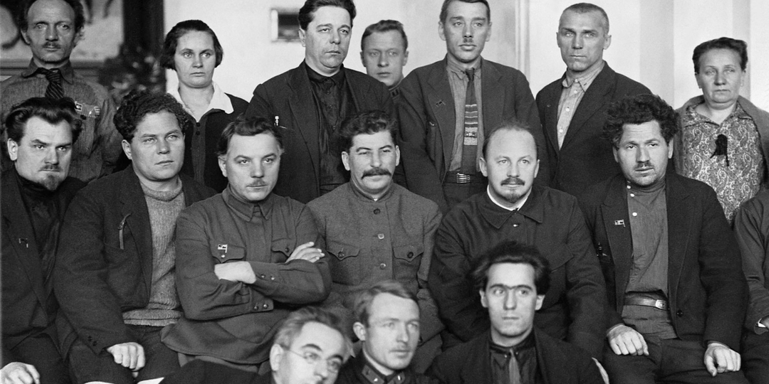 Иосиф Сталин заявил: "Советские люди хотят путешествовать "вокруг света". Эту возможность им нужно предоставить как можно скорее!"