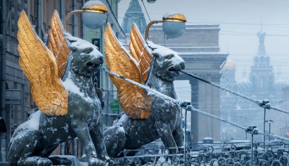 Можно ли Санкт-Петербург называть Питером?