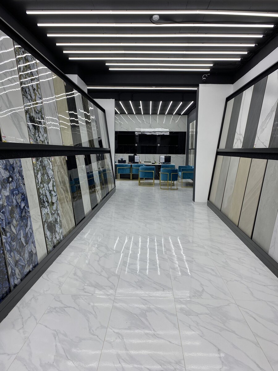 Подбираем шоурум с плиткой ближе к Вам. Всегда лучше посмотреть рисунок в объеме.