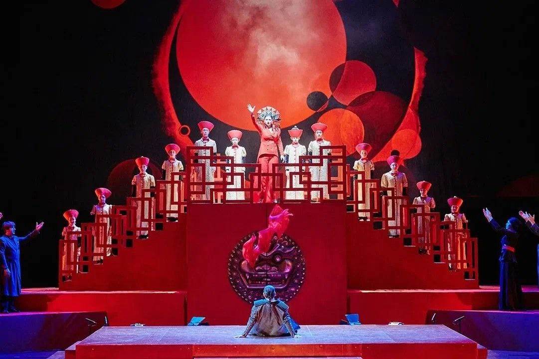 Опера " Турандот" в Новосибирске, фотография из открытых источников Яндекса