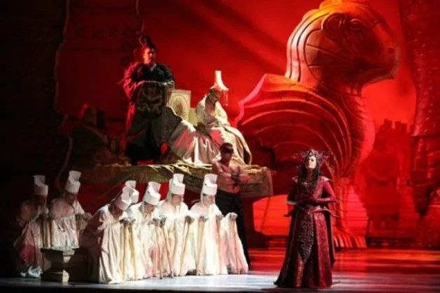 Опера "Турандот" в Санкт-Петербурге, фотография из открытых источников Яндекса