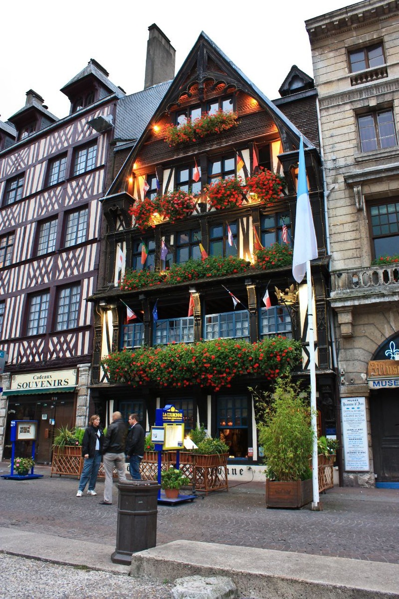 La Couronne в 2011 году. Фото автора.