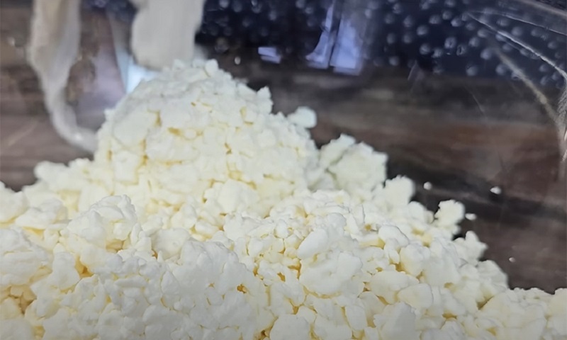 Пышные сырники без манки: секреты идеального вкуса и нежности в каждом кусочке