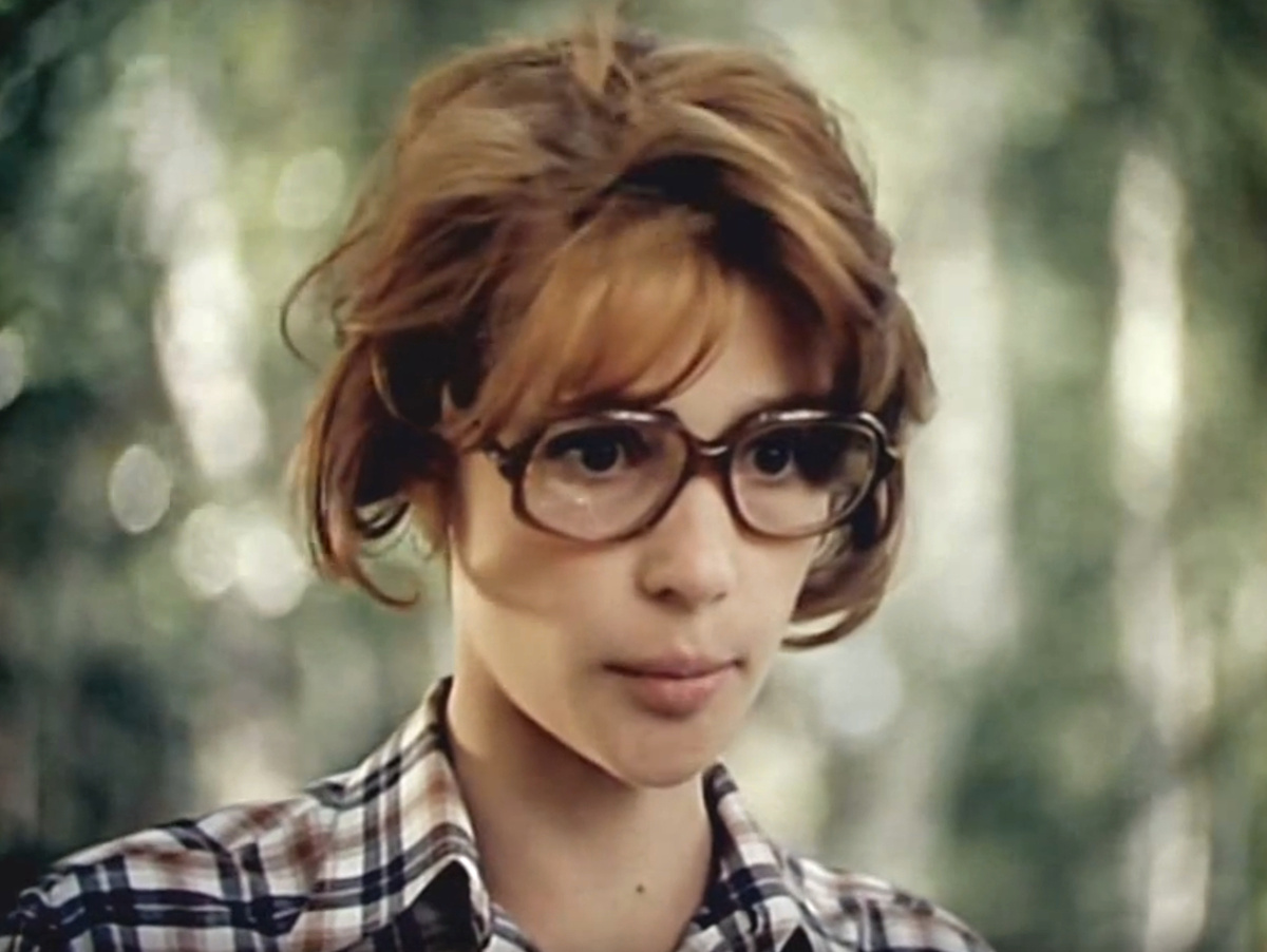 Кадр из кинофильма "Не стреляйте в белых лебедей", 1980 г., режиссер Родион Нахапетов, сценарист Кирилл Рапопорт, композитор Исаак Шварц (скриншот)